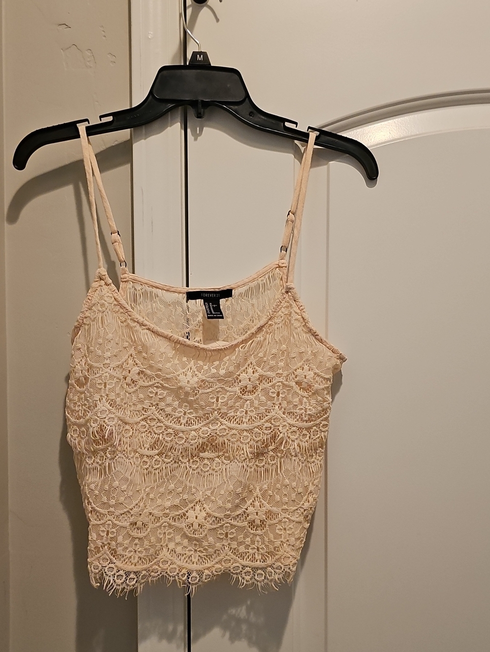 Forever 21 Cream Lace Scalloped Cami